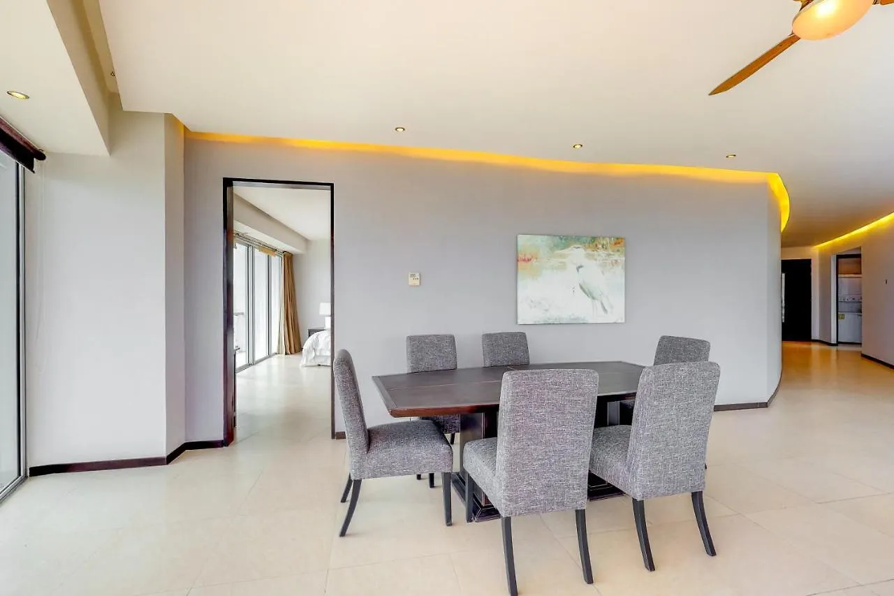 Apartmán La Grulla 7A @ Torre Peninsula Cancún 0*,  Mexiko
