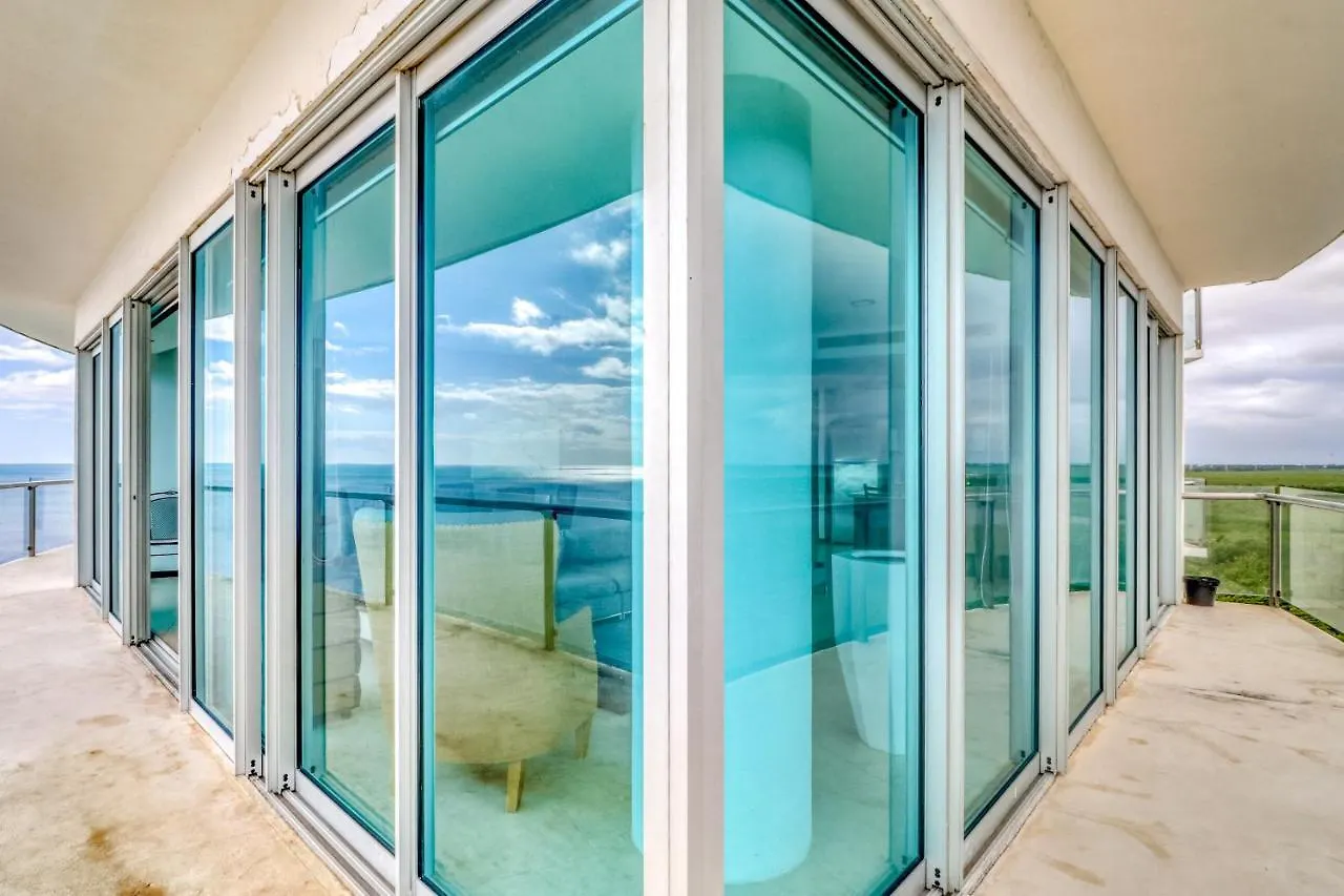 Apartmán La Grulla 7A @ Torre Peninsula Cancún 0*,  Mexiko