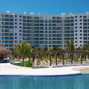 Hermoso De 2 Frente Al Caribe Apartamento